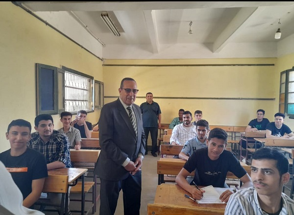 طلاب الثانوية العامة