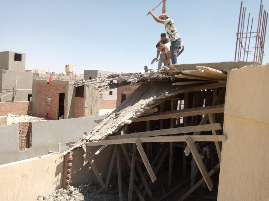  إزالة 5 حالات بناء مخالف بمدينة 6 أكتوبر .. صور