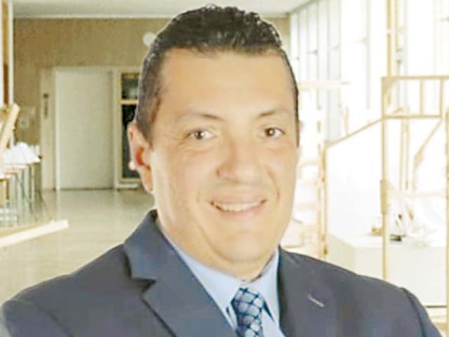 استقطاب الأبناء .. جريمة الأمهات والآباء