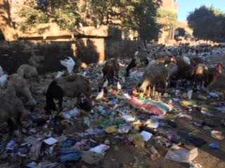 صمت المسئولين عن حصار 