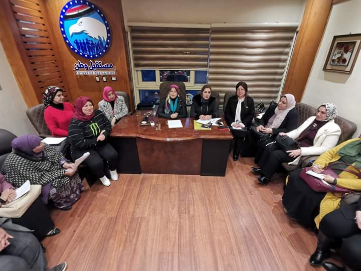 ٥ نائبات شرقاويات يُشاركن أمانة المرأة اجتماعها التنظيمى لوضع آلية دعم مبادرة 