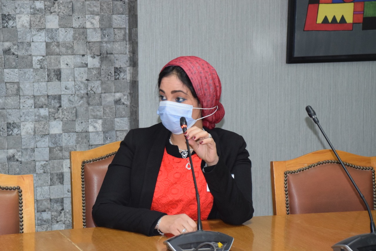 بدء المقابلات الشخصية لمسابقة الموظف المثالى بجامعة حلوان 