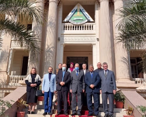 الهجان وسوسه يشهدان نموذج تجربة إخلاء المستشفى الجامعى ببنها