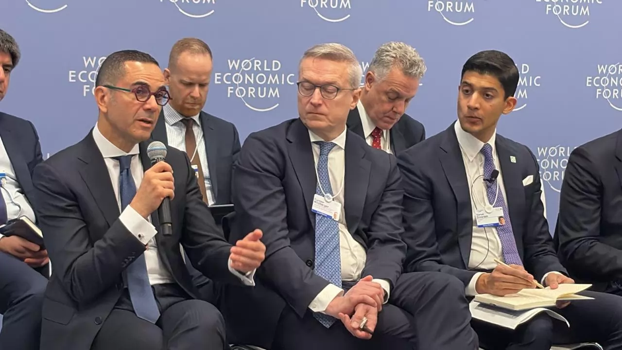 الخطيب: نهدف إلى رقمنة جميع الإجراءات الحكومية المتعلقة بتسهيل ممارسة الأعمال 