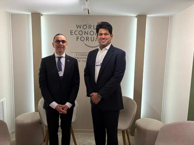 وزير الاستثمار يلتقى رئيس TVS Motors الهندية لبحث التعاون في صناعة السيارات 