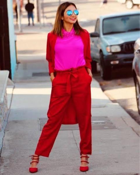 الفوشيا أنوثه مفعمه بالطفوله