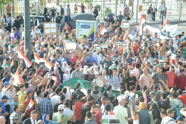 دمياط قالت كلمتها.. الآلاف أعلنوا تأييد الرئيس وإستنكروا الإعتداء