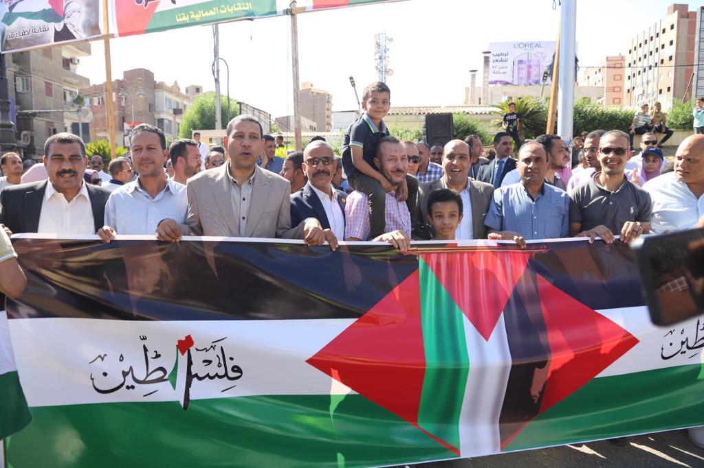 أبناء قنا:لا لتصفية القضية الفلسطينية..وكل الدعم للقيادة السياسية