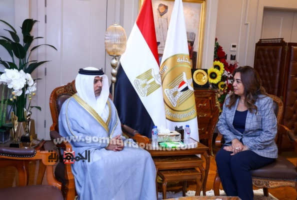 د. منال عوض تبحث مع سفير الإمارات بالقاهرة التعاون في التنمية المحلية والبيئة