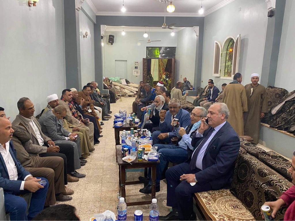 عمال مستقبل وطن أسيوط ووحدة علوان ينظمان مؤتمرا جماهيريا لدعم مرشحي الحزب بالمركز  