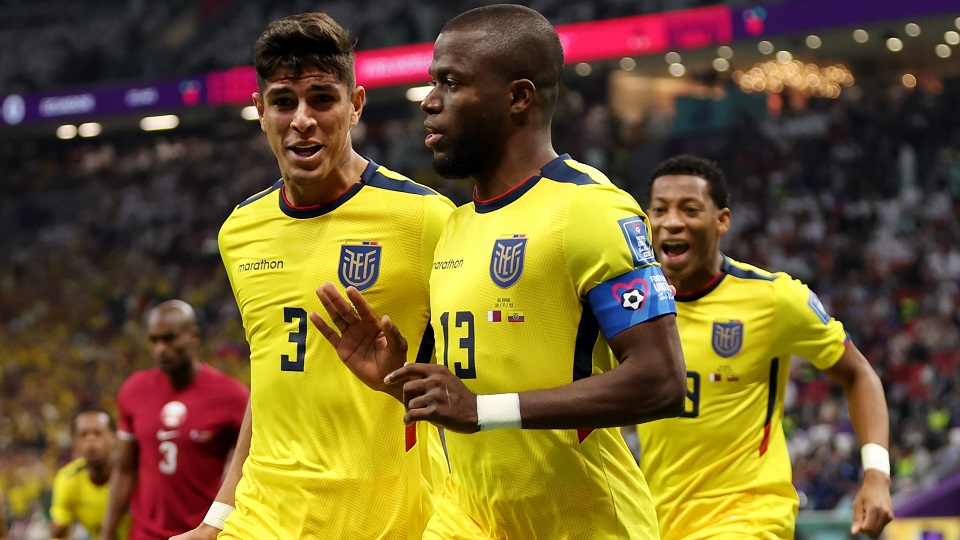 ملخص وأهداف الشوط الأول لمباراة قطر والأكوادور فى كأس العالم