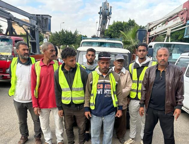 رئيس جهاز بدر يشهد إسطفاف شركات الصيانة لرفع كفاءة الإنارة.. صور