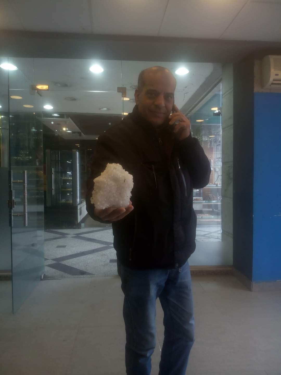 امطار غزيرة وثلوج بالمنشية في الأسكندرية..صور