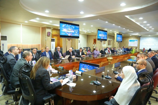 نور الدين وغادة لبيب يبحثان خطة التطوير المؤسسي والتحول الرقمي 