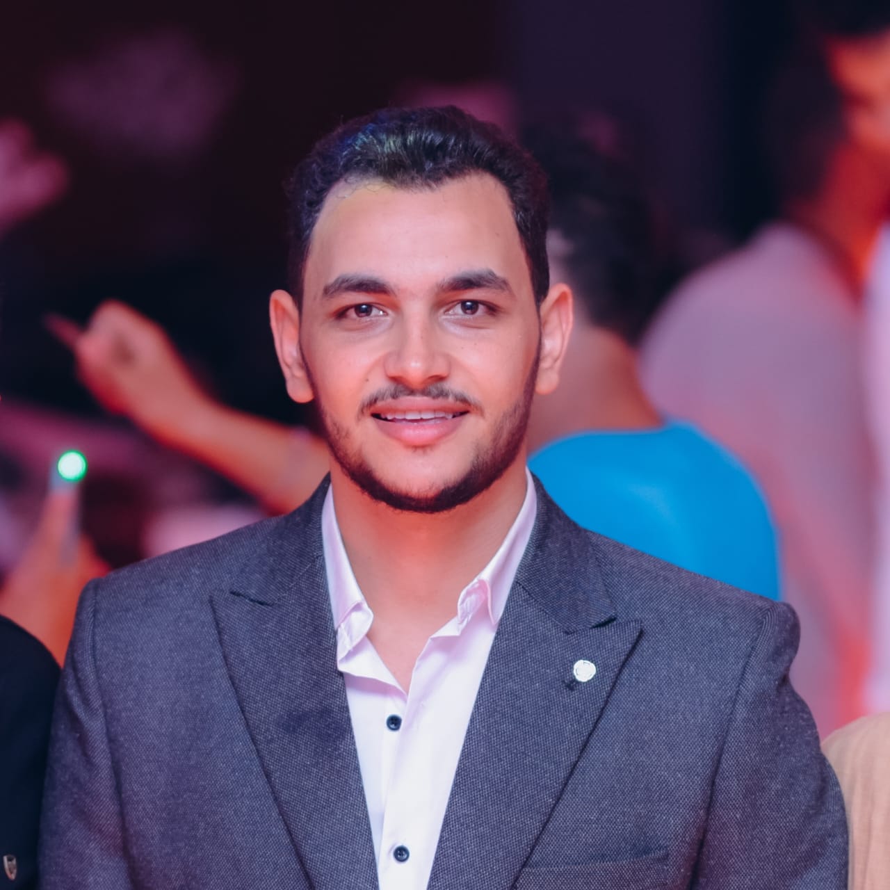 الفنان سعد أحمد