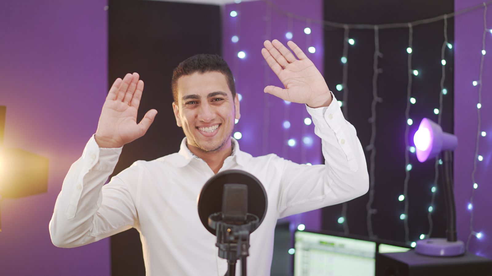 المنشد الديني أحمد ابوالخير