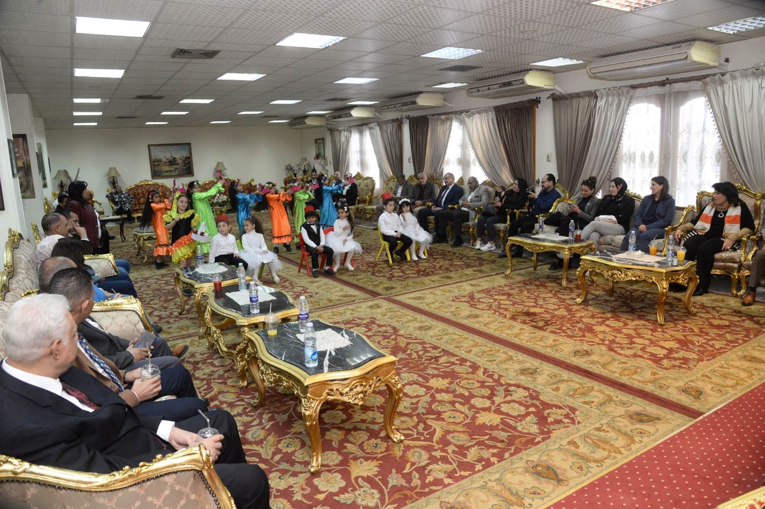  محافظ أسيوط يستقبل مدير الوكالة الامريكية للتنمية الدولية 