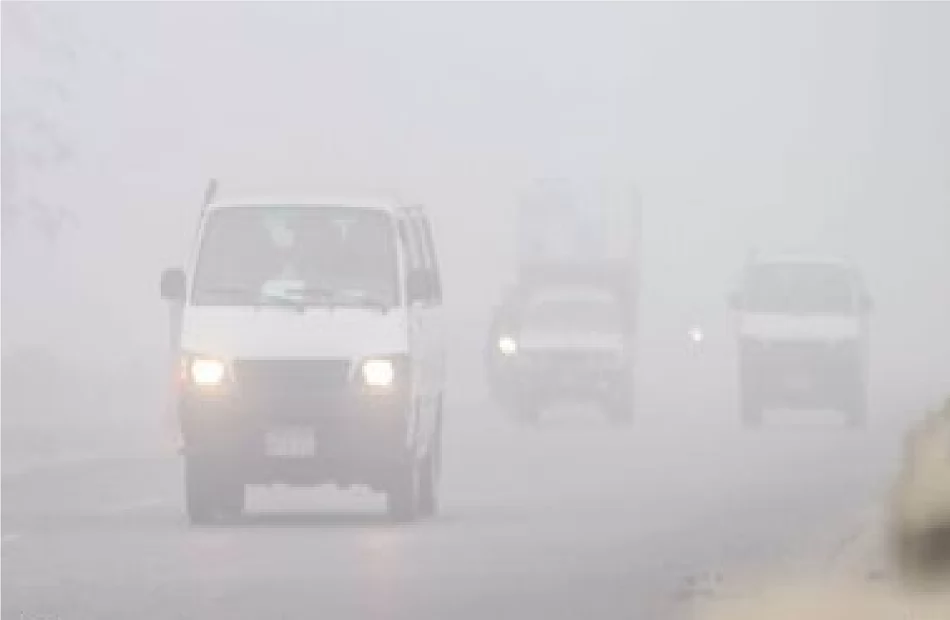 شبورة وأمطار.. الأرصاد تحذر من طقس اليوم 