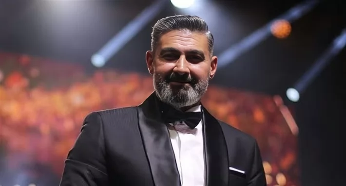 ياسر جلال يشارك جمهوره كواليس أحدث أعماله الفنية 