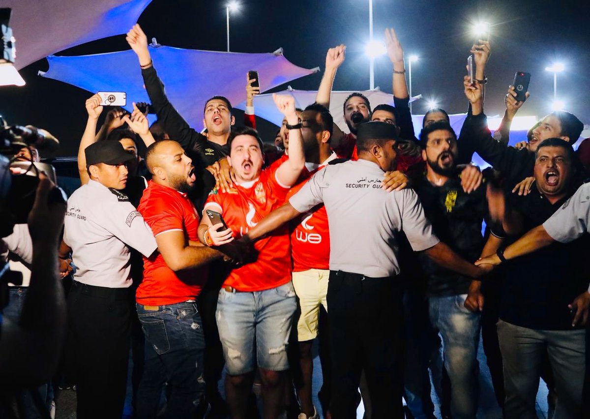 جماهير الأهلى والزمالك تتوافد على ستاد بن زايد لمؤازرتهم فى السوبر 