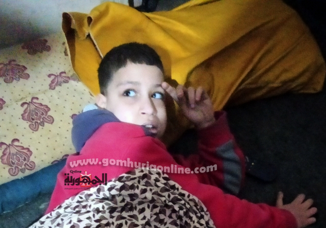 أوقفوا الألم لم أعد احتمل .. صراع ومآساه يومية تعيشها أسرة ابراهيم مع مرضه وآلامه وأوجاعه في ظل فقر الأسرة الشديد بالمنوفية