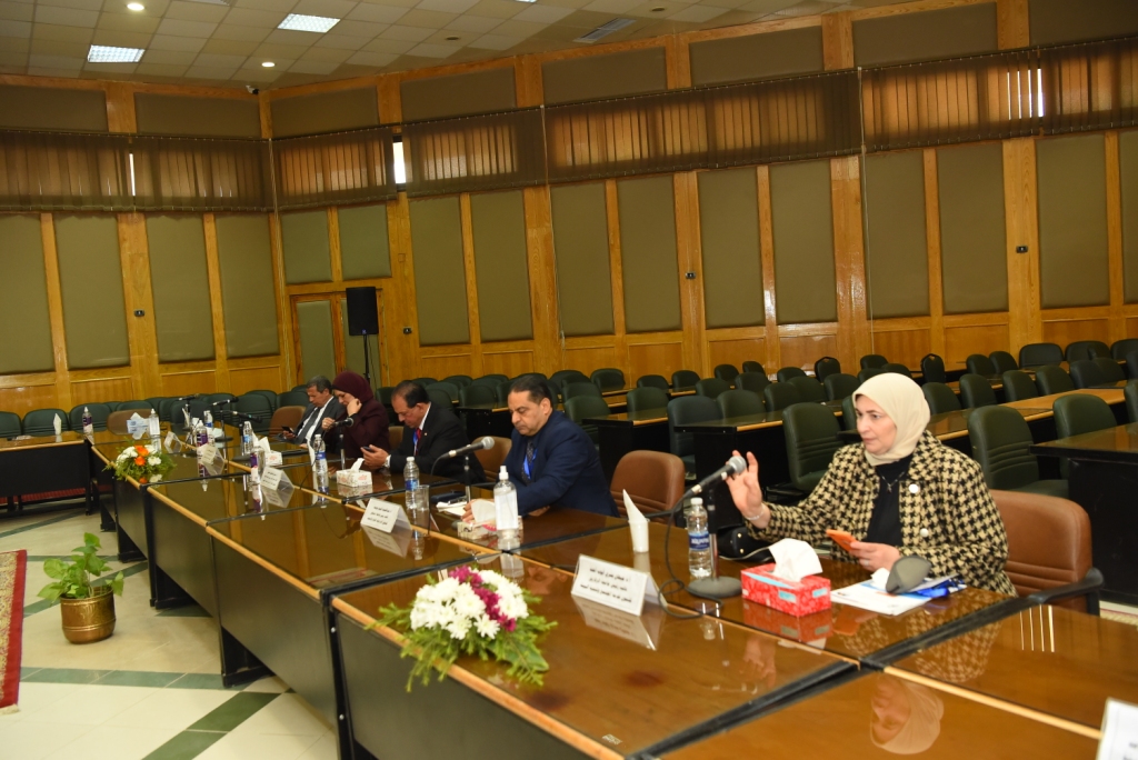 المجلس الأعلى لشئون خدمة المجتمع وتنمية البيئة يُعقد جلسته فى رحاب جامعة أسيوط