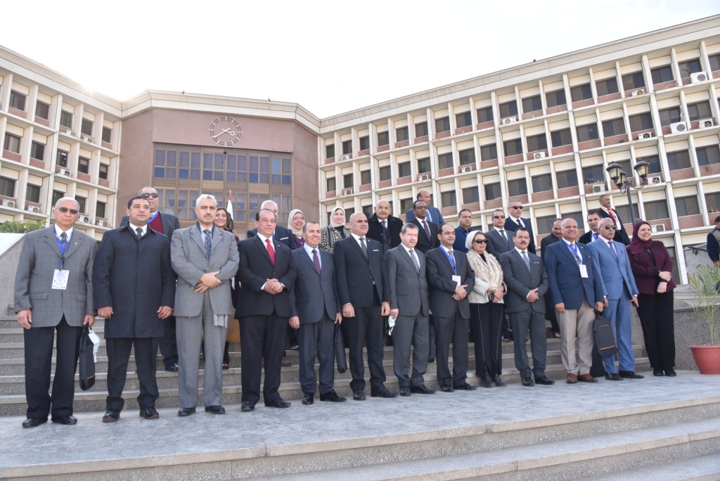 المجلس الأعلى لشئون خدمة المجتمع وتنمية البيئة يُعقد جلسته فى رحاب جامعة أسيوط