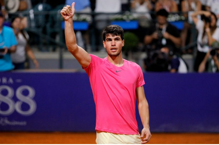 الإسباني ألكاراز يفوز بلقب بطولة بوينس آيرس للتنس