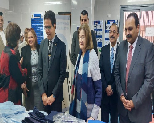 رئيس جامعة بنها: معرض الملابس الخيري يأتي لدعم الطلاب غير القادرين