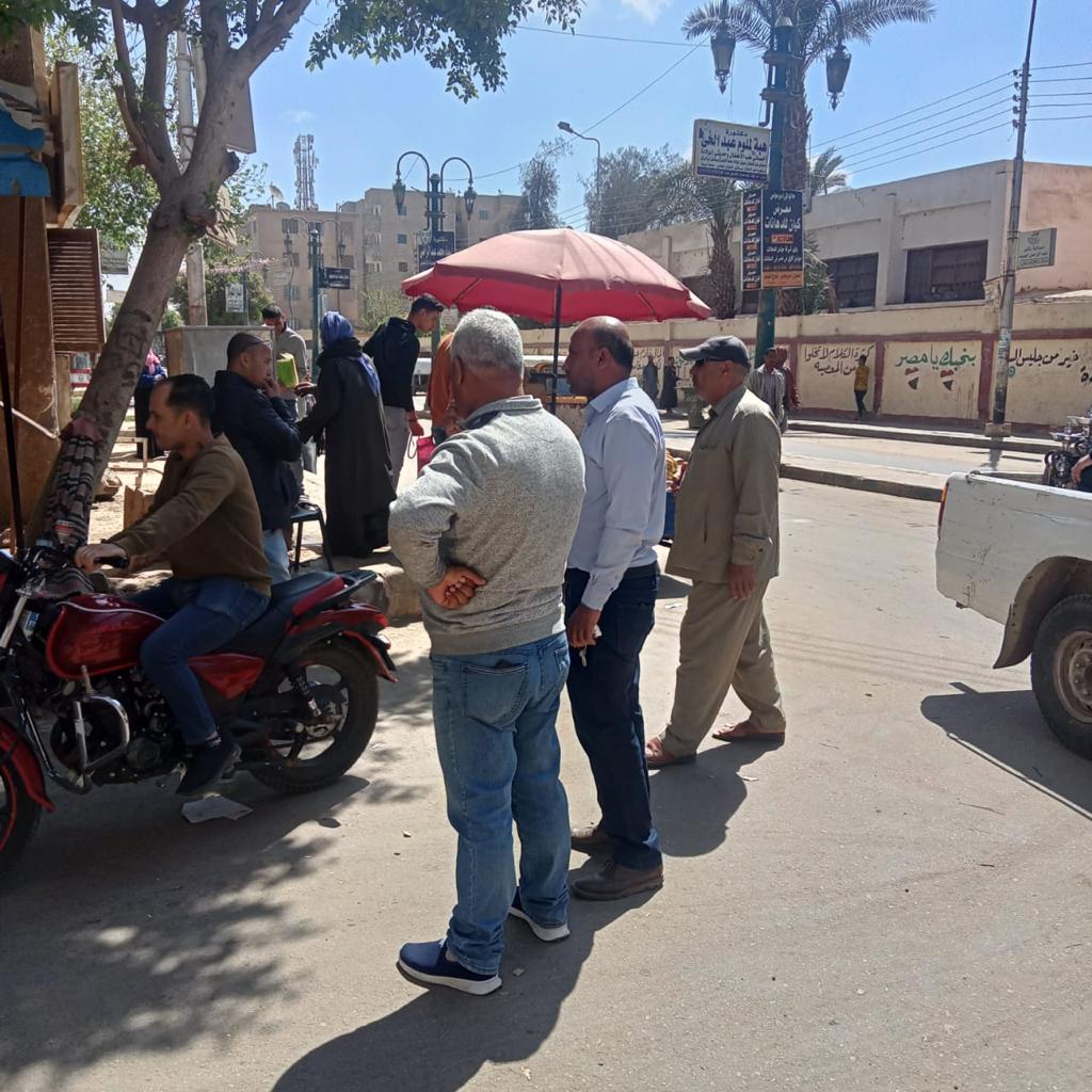  تحرير ١٣ محضر إشغال طريق بمركز ديرمواس