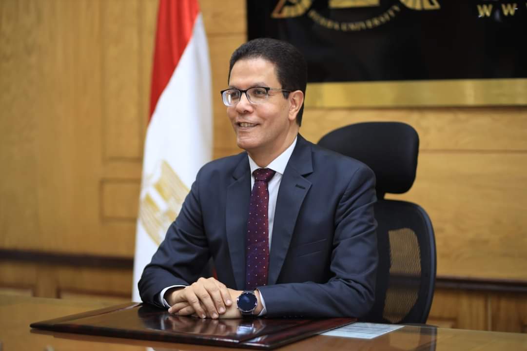 رئيس جامعة بنها   الدكتور ناصر الجيزاوي 