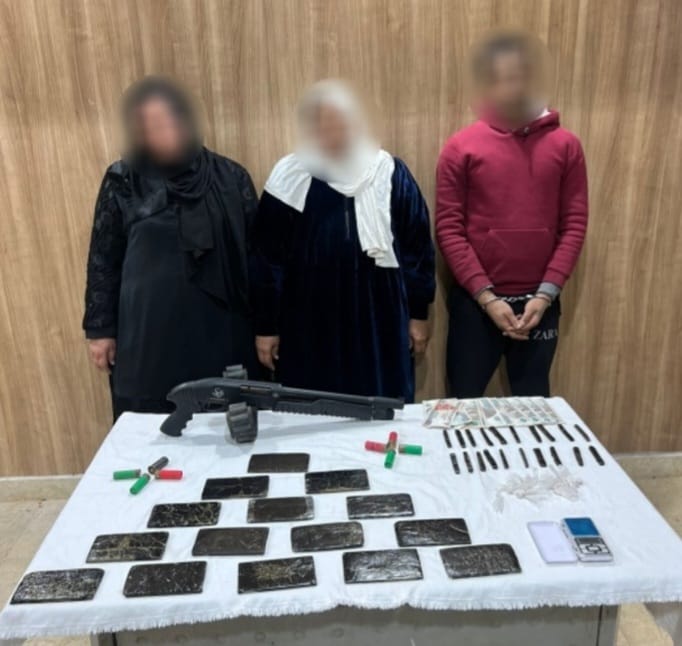 القبض على تجار السلاح ومعلمين مزاج الخير في المحافظات