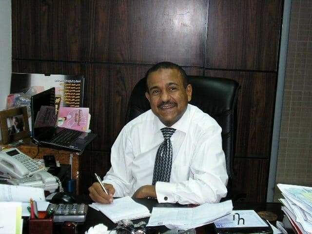 المحاسب عمرو ابوالعيون