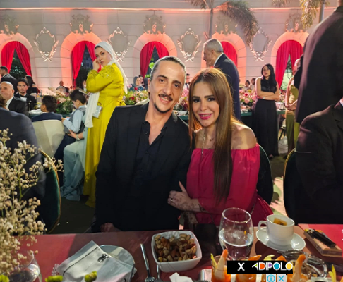 دنيا عبد العزيز وزوجها 