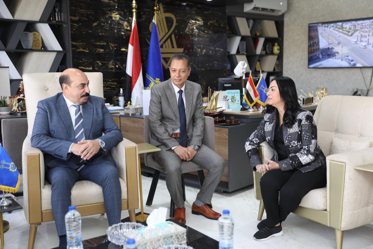 مايا مرسي تشيد بحرص محافظ أسوان على دعم المرأة وتمكينها