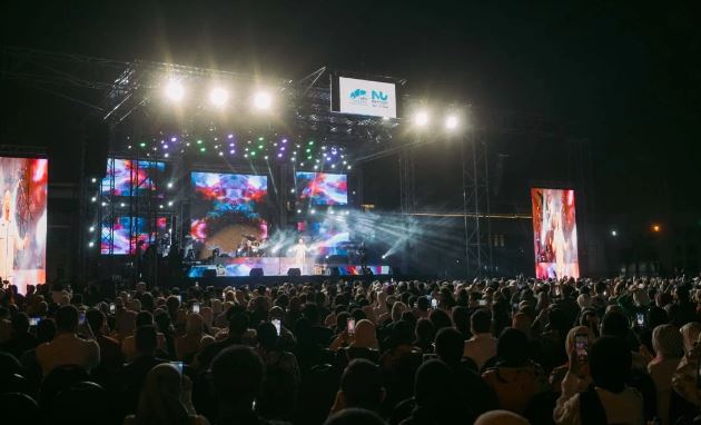 ماهر زين يتألق فى حفلا غنائيا على مسرح ساقية الصاوي
