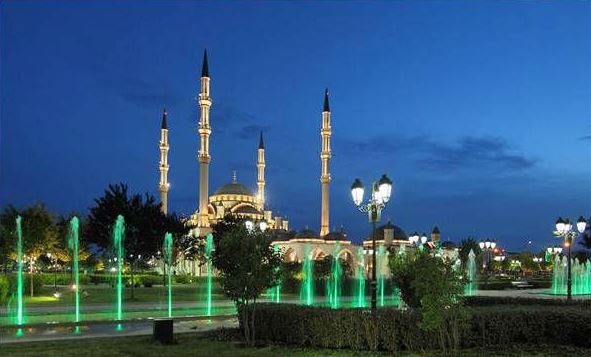 قلب الشيشان .. مسجد يقاوم الحروب والزلازل
