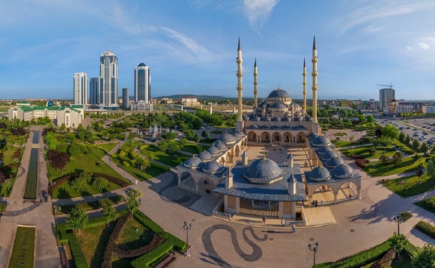 قلب الشيشان .. مسجد يقاوم الحروب والزلازل