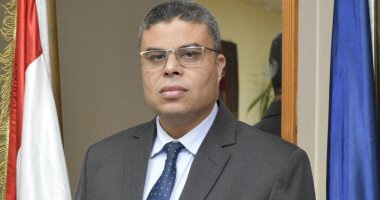 رئيس جامعة قناة السويس  يواصل الجوالات التفقدية داخل الكليات والمدن الجامعية