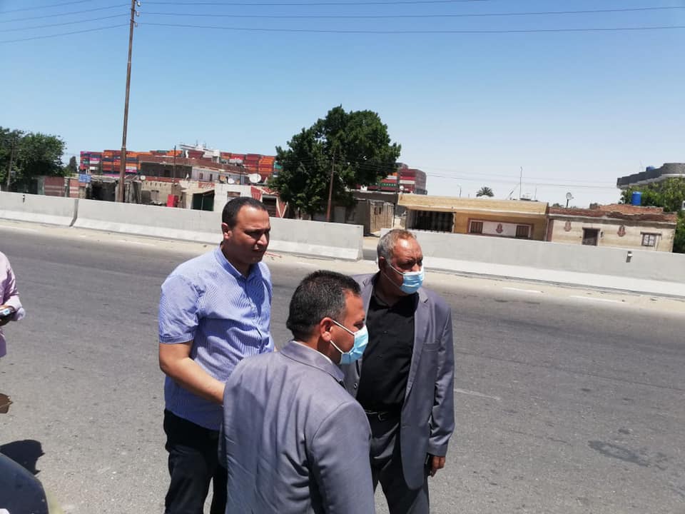 النائب محمد طلبة :لجنة وزارة النقل تفقدت مشكلات الطرق بالقنطرة في الإسماعيلية  ..صور