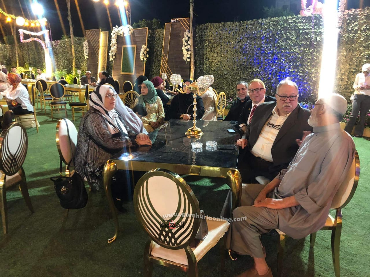 ألف مبروك على الزفاف السعيد  للعروسين 