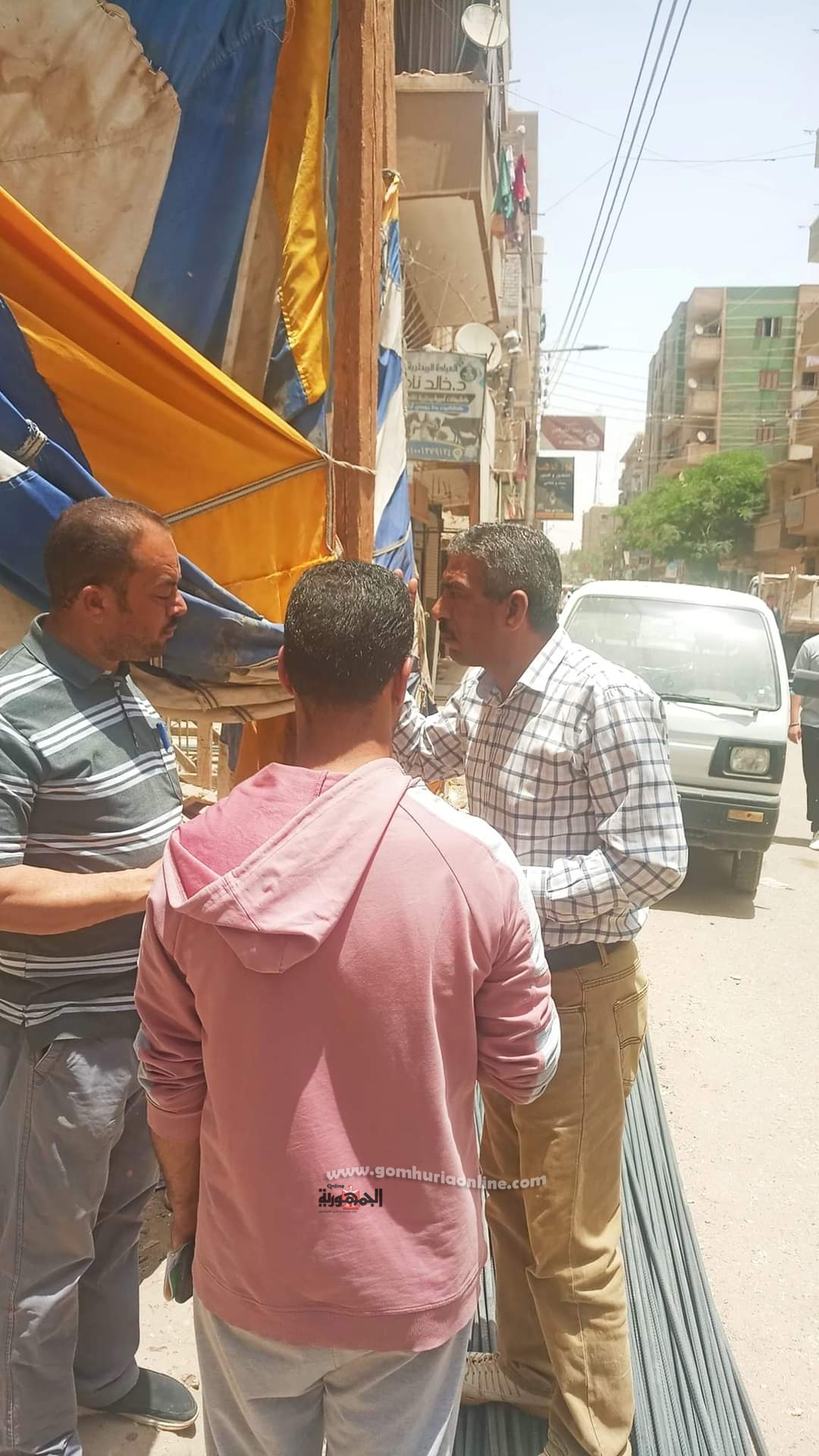   إيقاف وفك حالتين شدة خشبية بأحياء مدينة سمالوط 