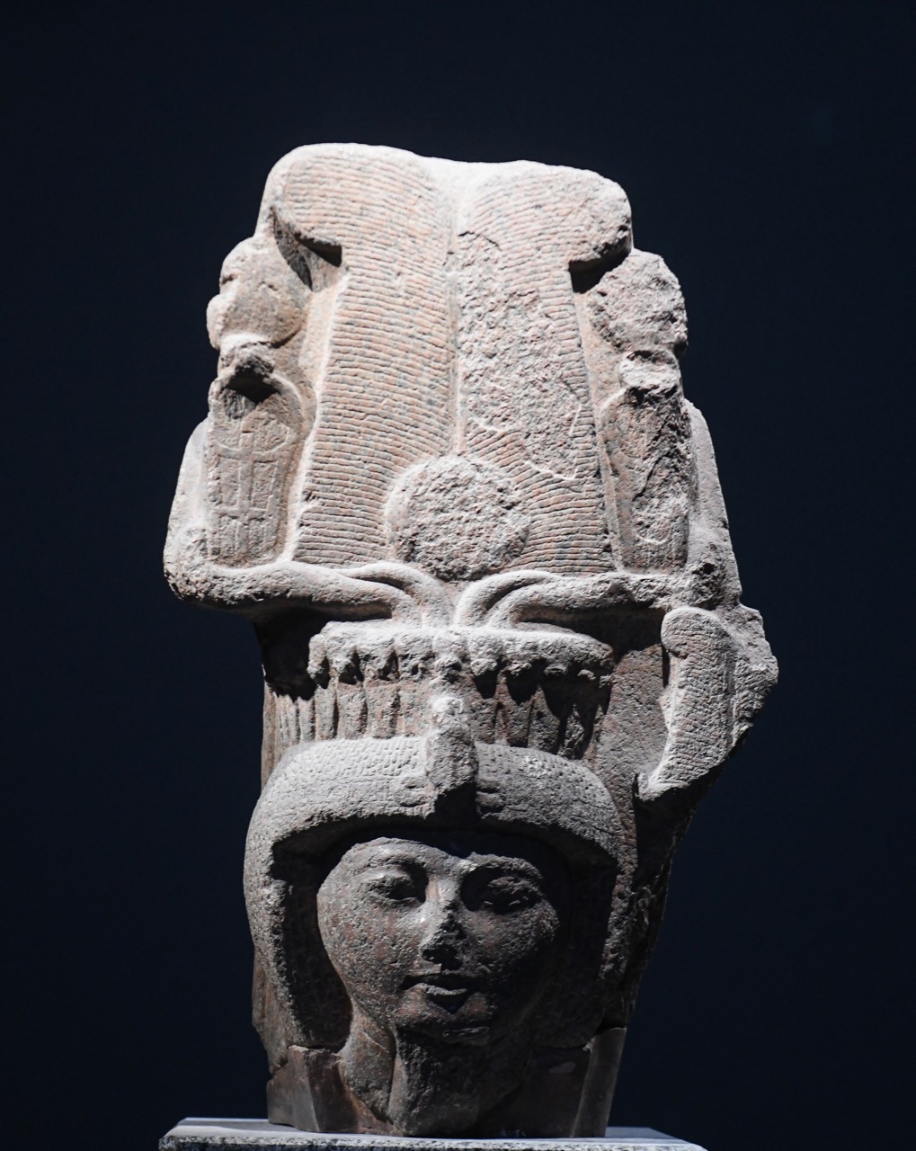  العناني وفودة يتفقدان متحف شرم الشيخ لافتتاحه 