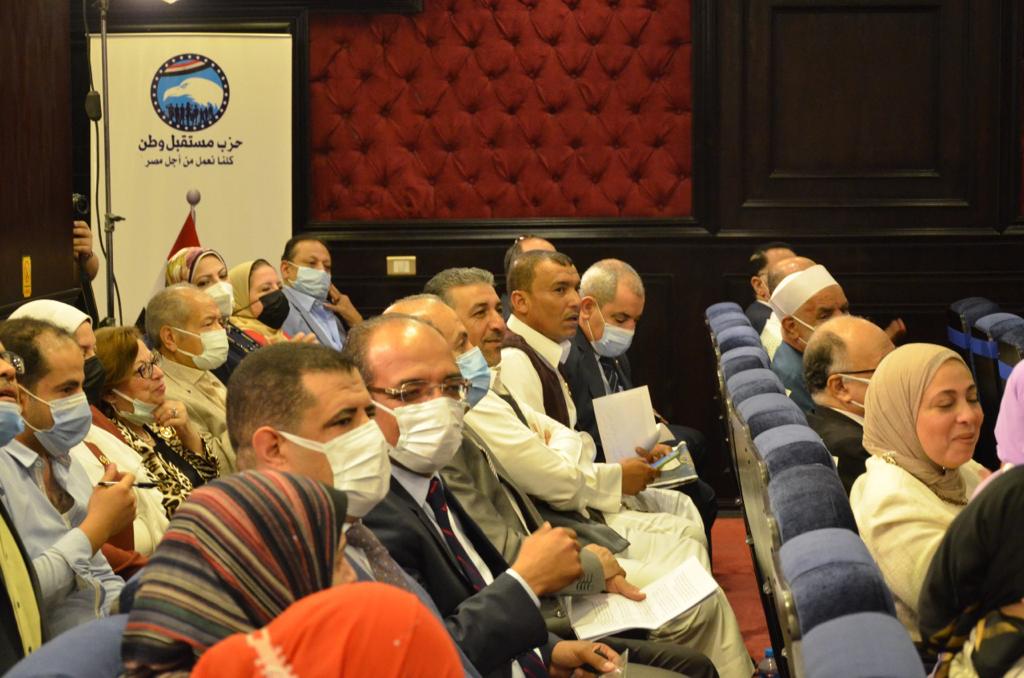 خلال ندوة مستقبل وطن.. وزير الاوقاف: احترام العلم والنشيد الوطنى من ثوابت أعمدة بناء الدولة