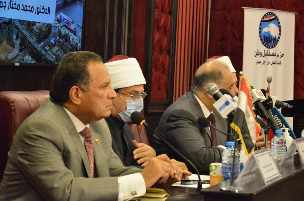 خلال ندوة مستقبل وطن.. وزير الاوقاف: احترام العلم والنشيد الوطنى من ثوابت أعمدة بناء الدولة