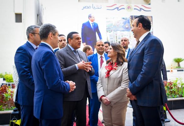 وزيرا الهجرة والتنمية المحلية يتفقدون مركز السلامة بالديوان العام