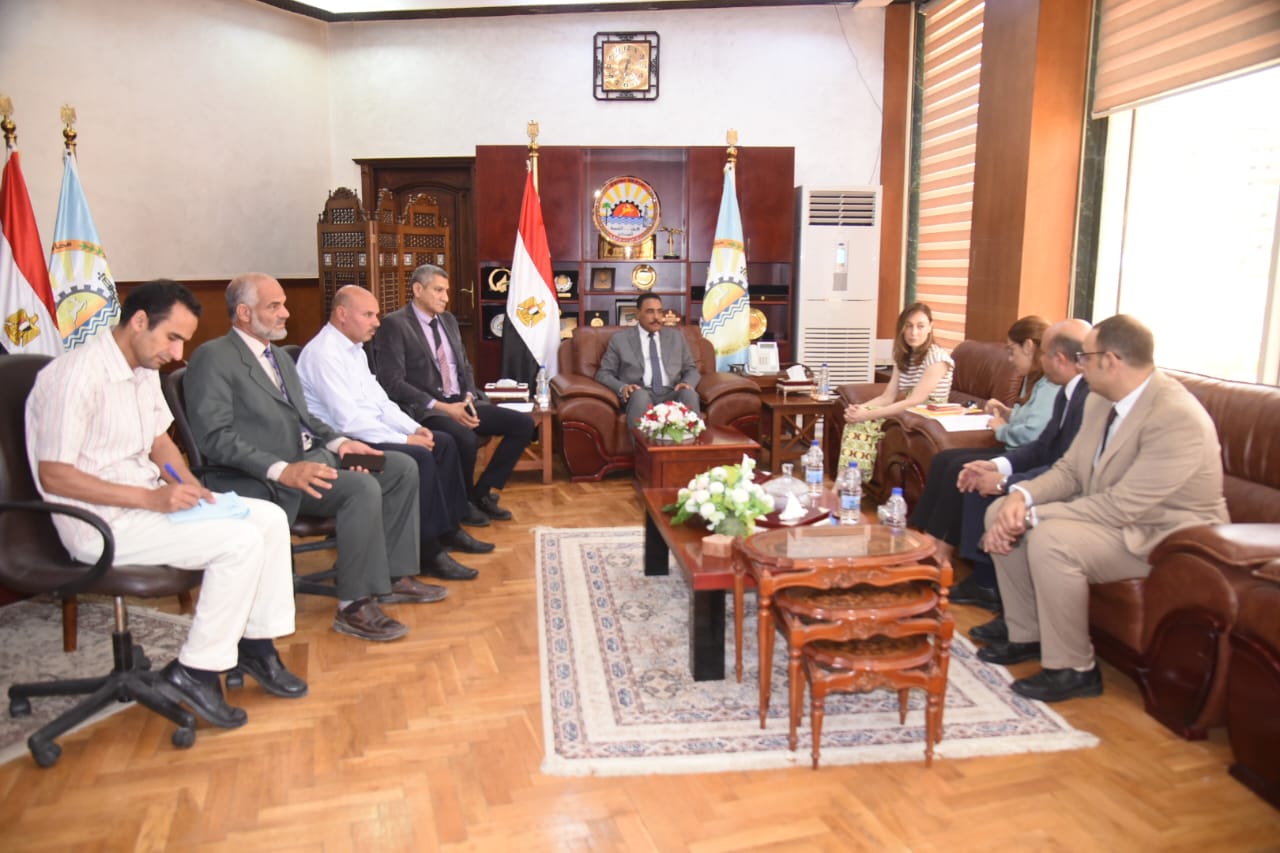 محافظ مطروح يستقبل وفد الوكالة الاسبانية للتعاون الدولي 