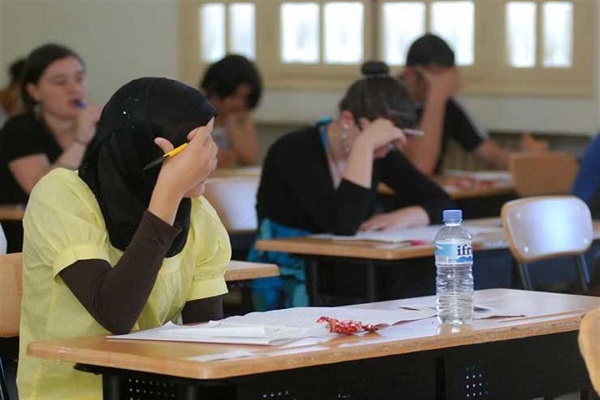 اللجان الامتحانية