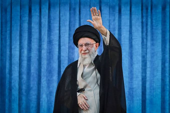 علي خامنئي 