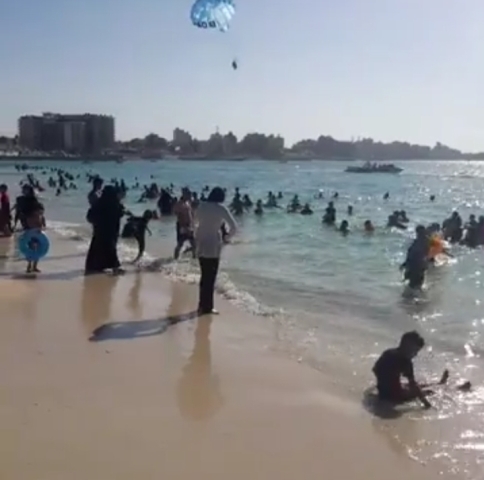 شواطئ الساحل الشمالي ومطروح كاملة العدد.. صور
